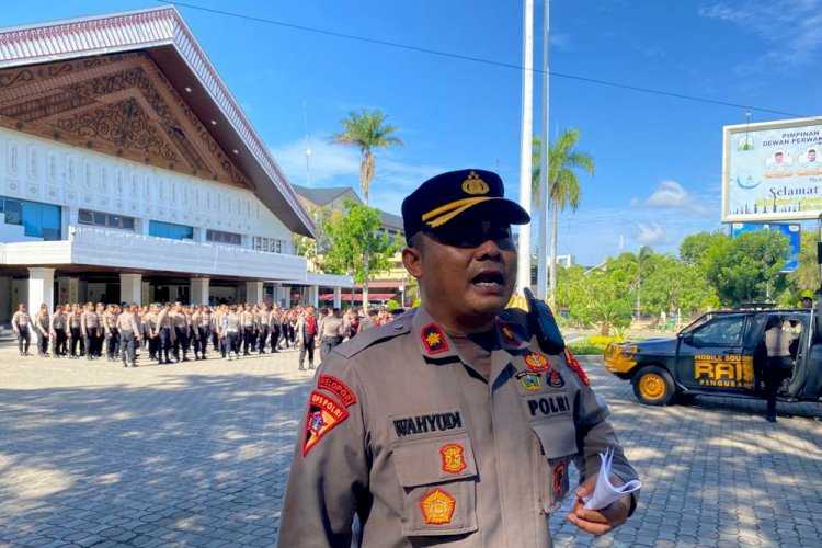 Jelang Aksi Tolak Revisi Qanun LKS, Sejumlah Polisi Berjaga di Gedung DPR Aceh