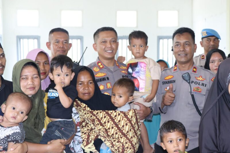 Kapolres Bener Meriah Sambangi Anak Stunting di Kecamatan Syiah Utama 