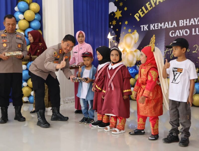 Kapolres Gayo Lues Hadiri Acara Perpisahan dan Wisuda, TK Kemala Bhayangkari 14 Cab Gayo Lues  T.A 2022-2023