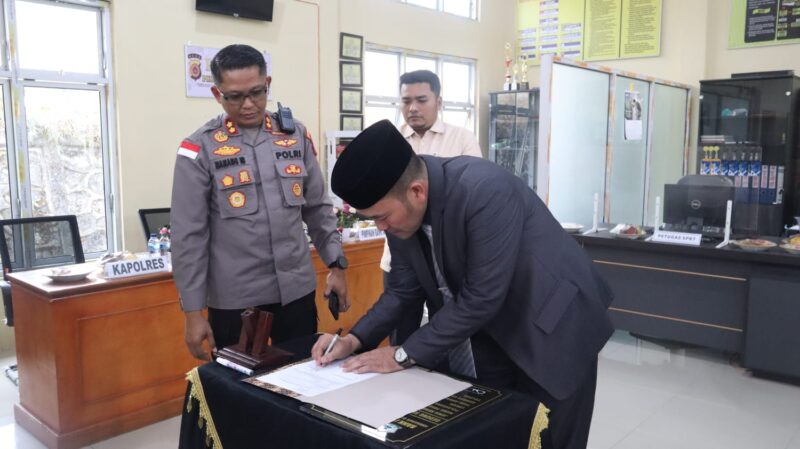 Kapolres Bener Meriah Melaksanakan Serah Terima Gedung SPK-T Sanika Satyawada Polres Bener Meriah
