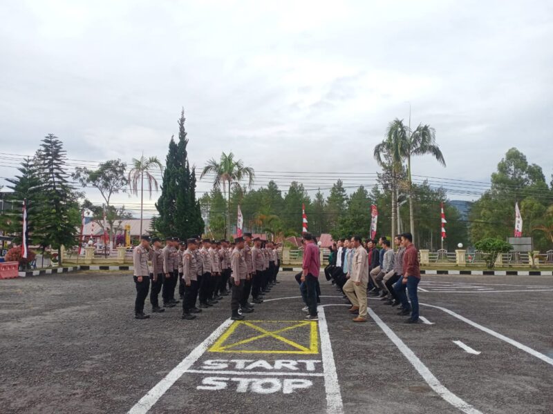 Personel Polres Bener Meriah Menggelar Latihan PBB rutin