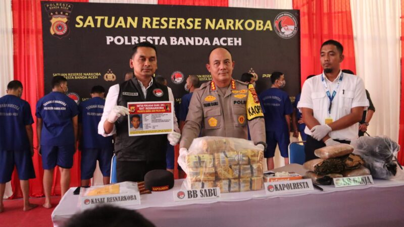 10 Bungkusan Narkotika jenis Sabu dengan berat 10,43  kilogram berhasil digagalkan oleh petugas Aviation Security (Avsec) Angkasa Pura Bandara Sultan Iskandar Muda, Sabtu (24/6/2023) siang.