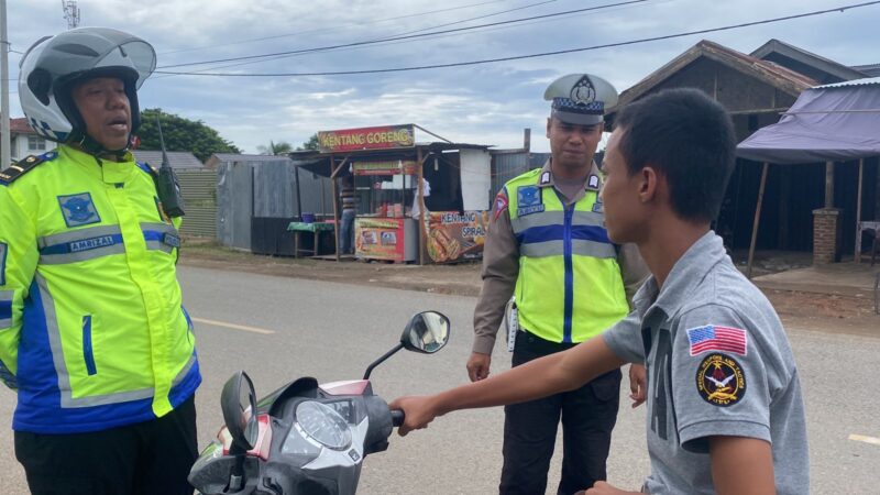 Satlantas Polresta Banda Aceh melaksanakan Patroli Hunting System kali ini berlokasi di Jln.Soekarno  Hatta dan Ketapang-Lampenerut senin  (11/09/2023) pukul 15.00. wib 