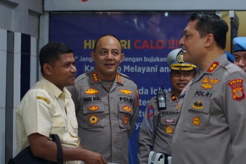 Pengecekan dimulai dari Loket 1 ruang pendaftaran, Loket 2 ruang foto dan proses Identifikasi, Ruang Ujian Tiori SIM dan Ruang Tunggu pelayanan Sim. Selasa (19/9) sekira 08.30 WIB s.d Selesai.
