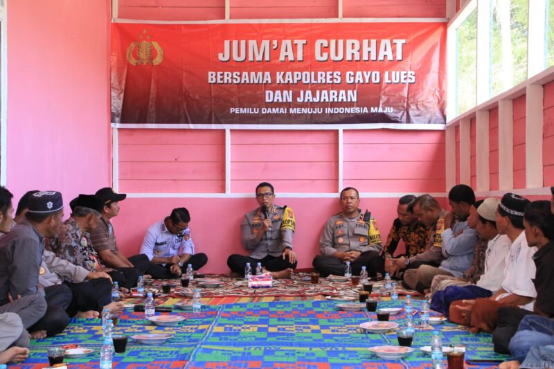 Kapolres Gayo Lues Gelar Jum'at Curhat di Desa Lempuh Kecamatan Blangkejeren Kabupaten Gayo Lues