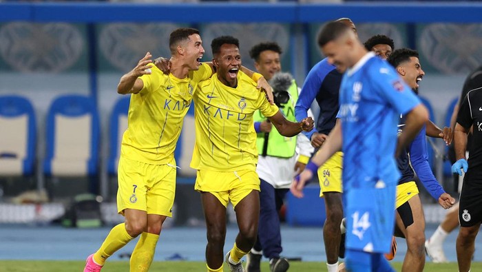 Al Hilal vs Al Nassr, El Clasico Arab Saudi (Foto: REUTERS/STRINGER)

Baca artikel sepakbola, 