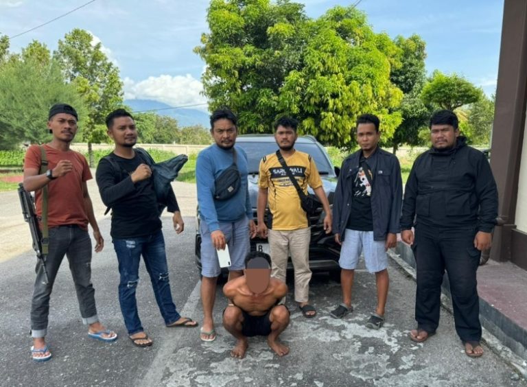 APARAT Satuan Reserse Kriminal Polres Sigi, Sulawesi Tengah menangkap terhadap seorang pria terduga kasus pencurian dengan kekerasan yang terjadi beberapa waktu lalu di Desa Langaleso, Kecamatan Dolo. FOTO: POLRES SIGI