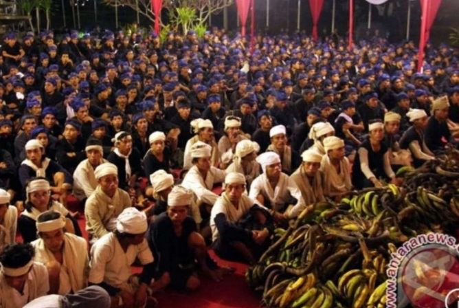 Masyarakat Baduy mengikuti Seba Baduy tahun 2023 (Foto: Dokumentasi Dinas Kebudayaan dan Pariwisata Kabupaten Lebak)