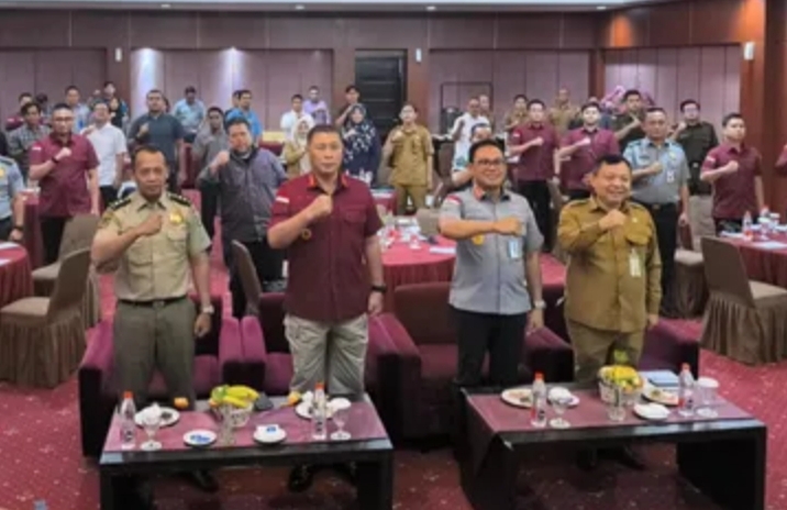 Peserta Rakor Timpora dalam upaya pengawasan terhadap orang asing di Kabupaten Pandeglang Banten. (Foto: TLii/Heru)