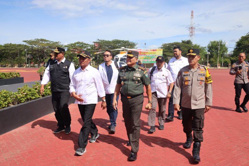 kunjungan ini, Pangdam IM, Pj. Gubernur Aceh, bersama dengan unsur Forum Koordinasi Pimpinan Daerah (Forkopimda), mendampingi Menko PMK dalam rangkaian inspeksi beberapa venue olahraga yang akan digunakan pada PON XXI. Inspeksi ini