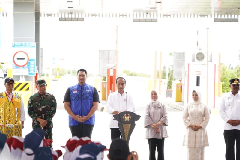 Mayor Jenderal TNI Niko Fahrizal, M.Tr. (Han), turut menghadiri acara peresmian jalan tol Sibanceh (Sigli-Banda Aceh) oleh Presiden Republik Indonesia, Ir. H. Joko Widodo,Senin (09/09/24). 