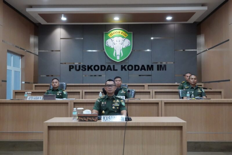 Rapat yang dipimpin oleh Asisten Teritorial Kepala Staf Angkatan Darat (Aster Kasad), Mayor Jenderal TNI Joko Hadi Susilo, S.I.P.,terpusat dari Aula A.H. Nasution, Mabesad, Kamis (19/09/2024)