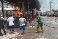 kebakaran yang terjadi di Stasiun Pengisian Bahan Bakar Umum (SPBU) di Desa Subulussalam Utara, Kecamatan Simpang Kiri, Kota Subulussalam, pada Kamis (10/10/24).
