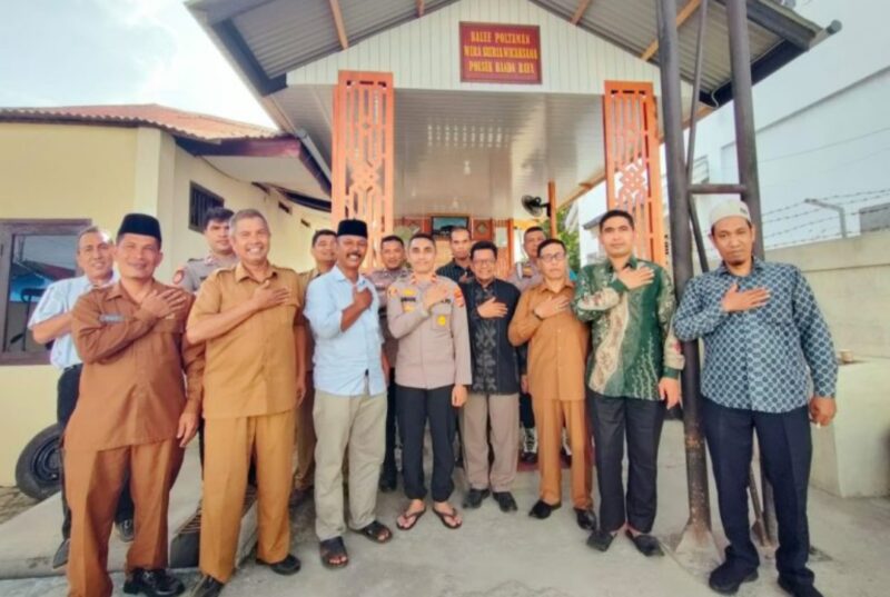 Sinergi Kapolsek Banda Raya dan Aparat Desa: Langkah Bersama Jelang Pilkada Aman dan Damai