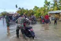 Mayor Jenderal TNI Niko Fahrizal, M.Tr. (Han), memerintahkan Komandan Korem 011/Lilawangsa untuk segera merespons dan menanggulangi bencana banjir yang melanda Desa Rayeuk Kuta, 