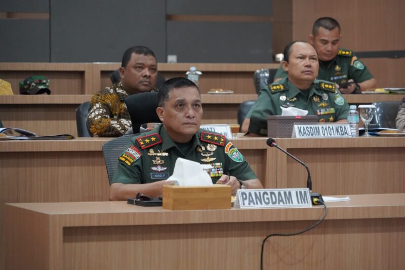  Mayor Jenderal TNI Niko Fahrizal, M.Tr.(Han)., menghadiri kegiatan Rapat Paripurna TNI Manunggal Membangun Desa (TMMD) ke-45 tahun 2024 