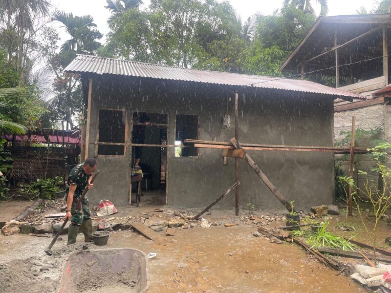  pelaksanaan program ini, enam unit rumah warga kurang mampu yang sebelumnya tidak layak huni hampir selesai direhab oleh Prajurit TNI dari Yonif 115/Macan Leuser 