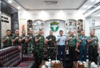 Mayor Jenderal TNI Niko Fahrizal, M.Tr.(Han), menerima kunjungan audiensi dari Tim Survei dan Pendukung Universitas Pertahanan Republik Indonesia (Unhan RI) yang dipimpin oleh Marsekal Pertama TNI Dr. E. Soni Astaryadi, S.E., M.Han., (Selasa (17/12/2024)