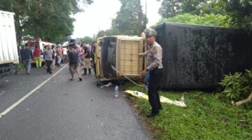 Kerja Sama Apik Unit Gakkum Sat Lantas Polres Simalungun dan Masyarakat Selamatkan Korban Kecelakaan