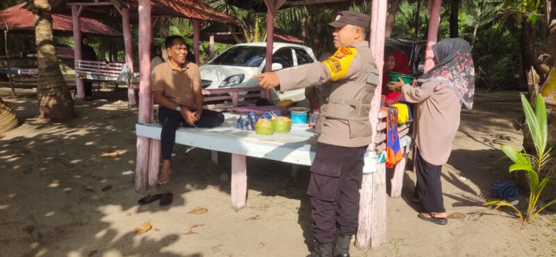 Polisi Patroli dan Beri Himbauan Kepada Pengunjung Tempat Wisata Brayeun