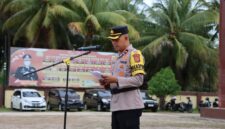 Wakapolres Pidie Jaya, Kompol Muara Uli Saut Hamonangan, S.E., M.M, Pimpin Upacara Hari Kesadaran Nasional. di halaman Mapolres Pidie Jaya, Jumat (17/1/2025). foto. humas Polres 