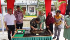 Mayor Jenderal TNI Niko Fahrizal, M.Tr.(Han), secara langsung meresmikan panggung siswa di SMA Negeri 2 Banda Aceh pada Sabtu, (18/1/25). 