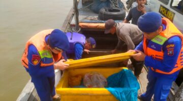 Sat Polairud Polres Tanjungbalai Perketat Pemeriksaan Kapal Yang Keluar Masuk Perairan Tanjungbalai