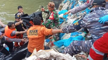 Mayat Anak Laki-laki Ditemukan Mengapung di Perairan Ujung Blang, Tim Gabungan Lakukan Evakuasi