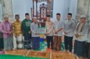 Wakapolres Pidie Jaya, Kompol Muara Uli Saut Hamonangan, S.E., M.M., bersama Wakil Bupati Pidie Jaya, Hasan Basri, S.T., M.M., menggelar buka puasa bersama dan  Mesjid Baitul Muqarram, Gampong Geunteng, Kecamatan Meurah Dua, Kabupaten Pidie Jaya, Sabtu, 8 Maret 2025.