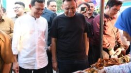 Kunjungi Pasar Ramadhan Cemerleng Kota Banda Aceh, Ini Pesan Wagub Kepada Pelaku Usaha