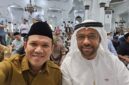 Setelah Kunjungan Kerja, Duta UEA Solat Bersama Dengan Wagub Aceh di Masjid Raya