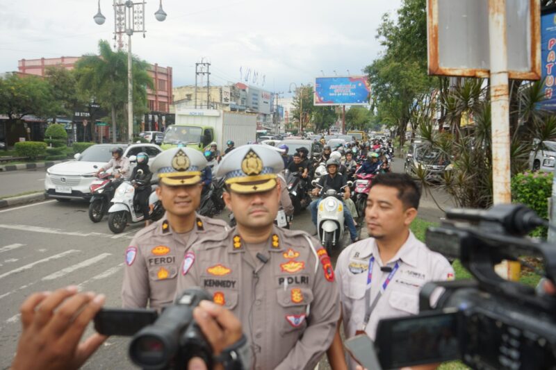 Ditlantas Polda Aceh dan Yamaha PT Alfa Scorpii Banda Aceh Berbagi Takjil, Wujud Kepedulian di Bulan Ramadan