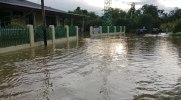 Banjir Melanda Dusun Bahulu Desa Pasir Putih, Puluhan Rumah Terenda