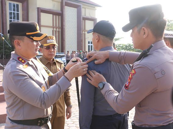 Polres Pidie Jaya menggelar Apel Gelar Pasukan Operasi Ketupat Seulawah 2025    di Lapangan Apel Polres Pidie Jaya. Kamis (20/3/2025) .Foto.Ist