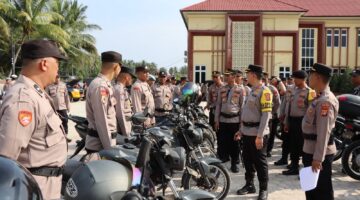 Polres Pidie Jaya menggelar Apel Kendaraan Dinas pada Selasa (25/3/2025)di Lapangan Apel Polres Pidie Jaya.Foto.Ist