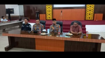 Polres Pelabuhan Belawan dan Insan Pers Gelar Pembagian Takjil dan Buka Puasa Bersama