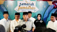 Mayor Jenderal TNI Niko Fahrizal, M.Tr.(Han)., secara resmi membuka Semarak Ramadhan Kodam Iskandar Muda 2025 M/1446 H, yang berlangsung di Lapangan Blang Padang Kota Banda Aceh pada Jumat (14/3/2025) malam. 