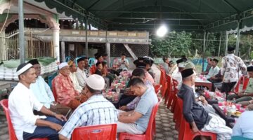 Jalin Kebersamaan, Warga Kuta Gelumpang Buka Puasa Bersama. senin (17/3/2025) foto Jurnalis TLII.