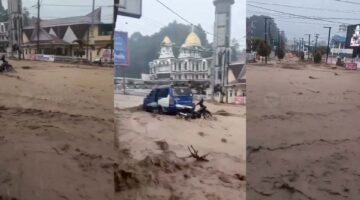 Hujan deras yang mengguyur Kota Parapat, Kabupaten Simalungun, pada Minggu (16/3/2025), mengakibatkan banjir bandang. Luapan Sungai Batu Gaga dan beberapa aliran sungai kecil lainnya merendam rumah-rumah warga di sekitarnya.